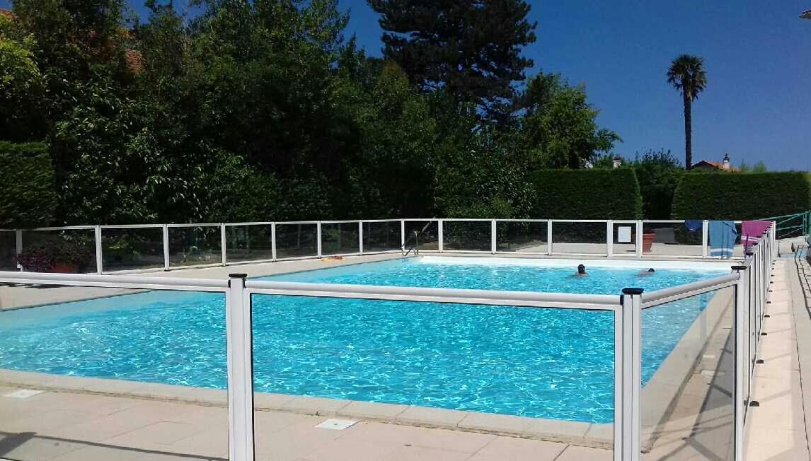 studio idéal couple 2 enfants, bien situé, calme Ciboure Exterior foto